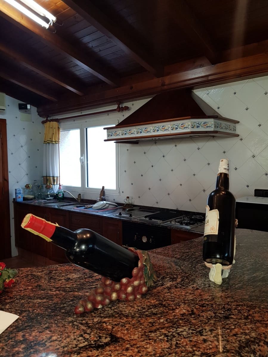 5 soveværelse Rækkehus til salg i Albaida med garage - € 550.000 (Ref: 6198513)