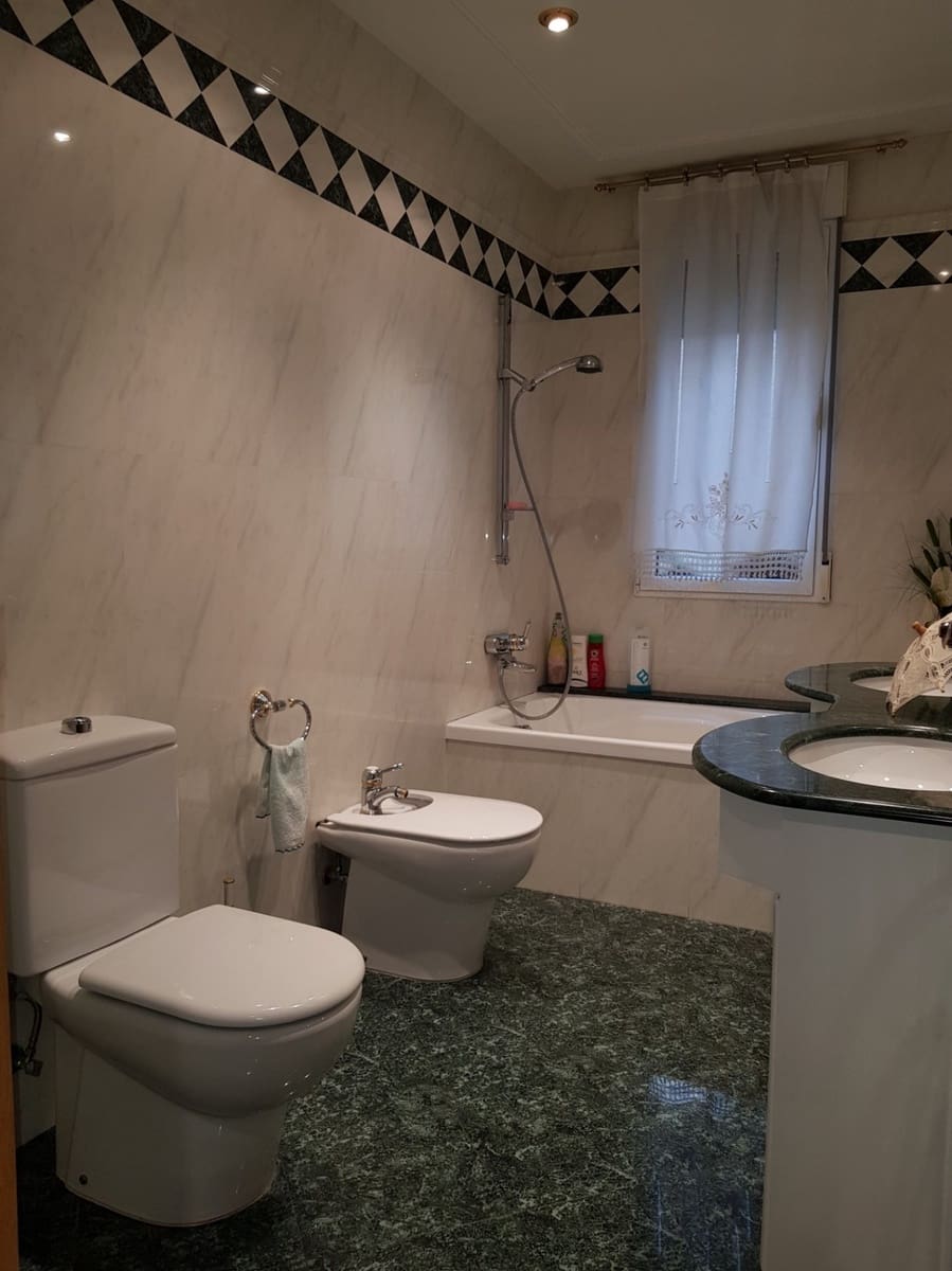 5 soveværelse Rækkehus til salg i Albaida med garage - € 550.000 (Ref: 6198513)