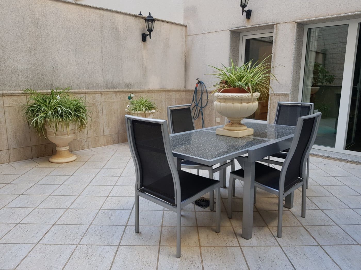 5 soveværelse Rækkehus til salg i Albaida med garage - € 550.000 (Ref: 6198513)