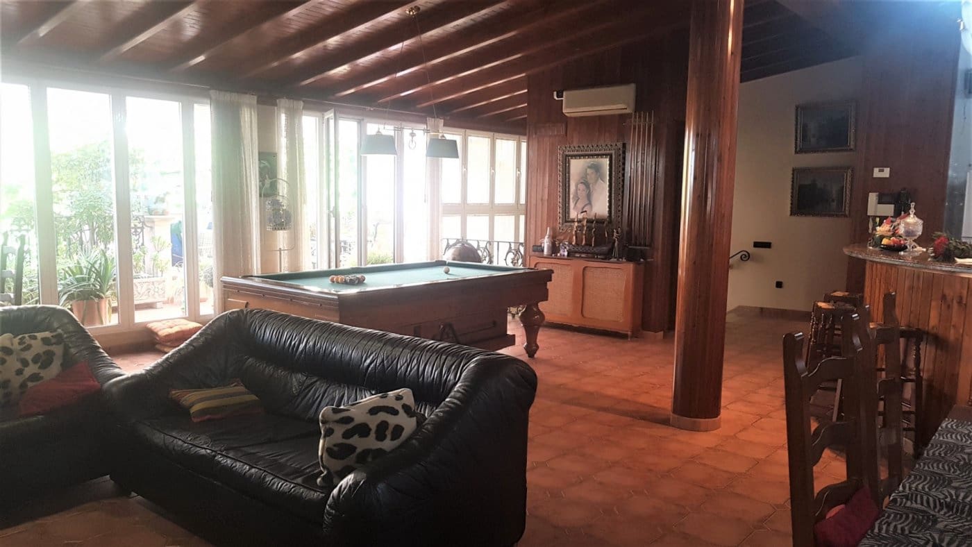 5 soveværelse Rækkehus til salg i Albaida med garage - € 550.000 (Ref: 6198513)