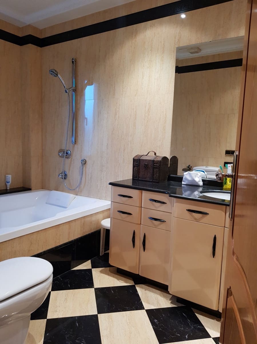 5 soveværelse Rækkehus til salg i Albaida med garage - € 550.000 (Ref: 6198513)