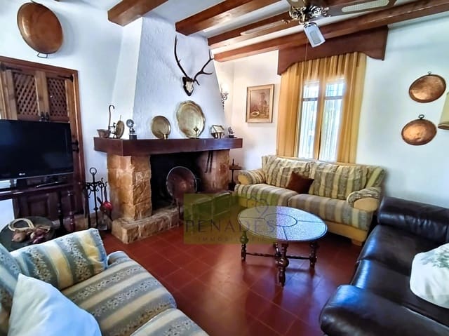 7 makuuhuone Huvila myytävänä paikassa Ontinyent - 650 000 € (Ref: 6198520)