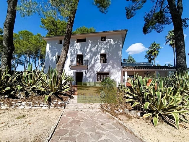 7 makuuhuone Huvila myytävänä paikassa Ontinyent - 650 000 € (Ref: 6198520)