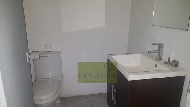 Commercial for sale in Ontinyent - € 80,000 (Ref: 6749683)