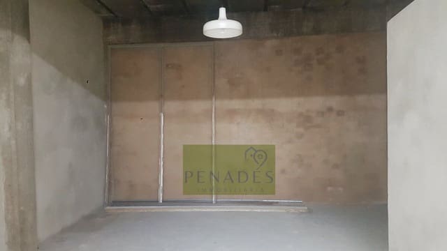 Commercial for sale in Ontinyent - € 80,000 (Ref: 6749683)