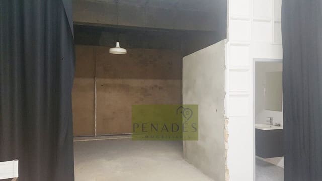 Commercial for sale in Ontinyent - € 80,000 (Ref: 6749683)