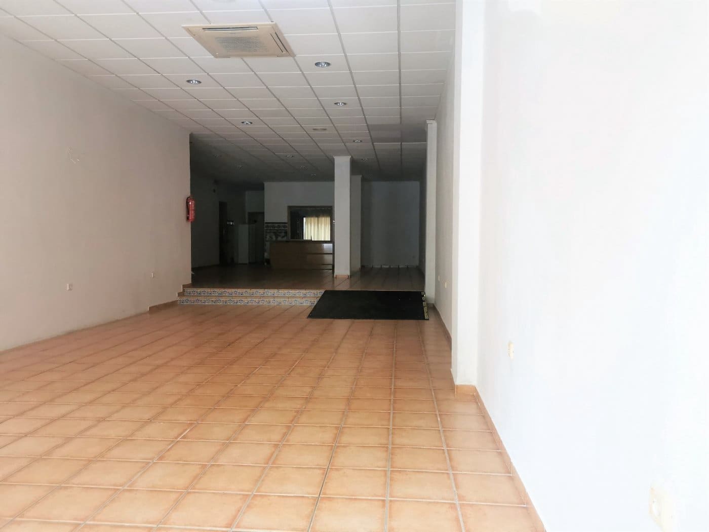 Erhverv til salg i Ontinyent - € 140.000 (Ref: 6749701)