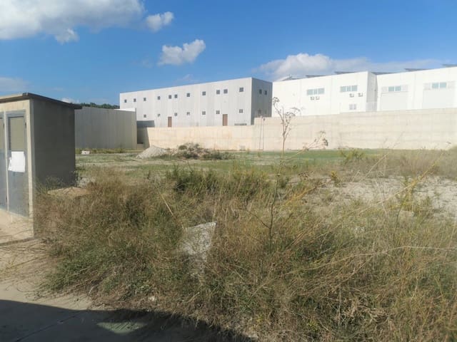 Grunde uden byggetilladelser til salg i Ontinyent - € 210.000 (Ref: 7388295)