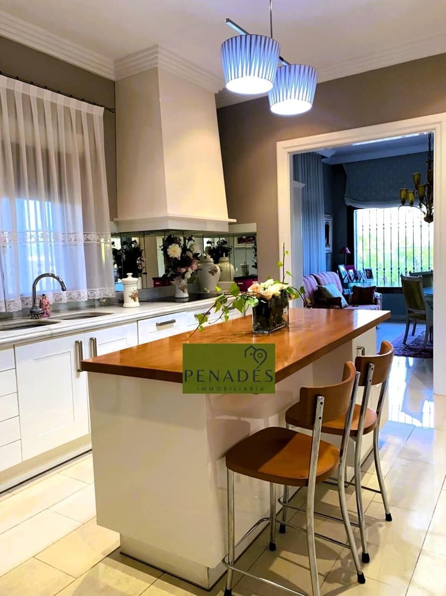 4 soveværelse Villa til salg i Ontinyent med garage - € 490.000 (Ref: 8675887)