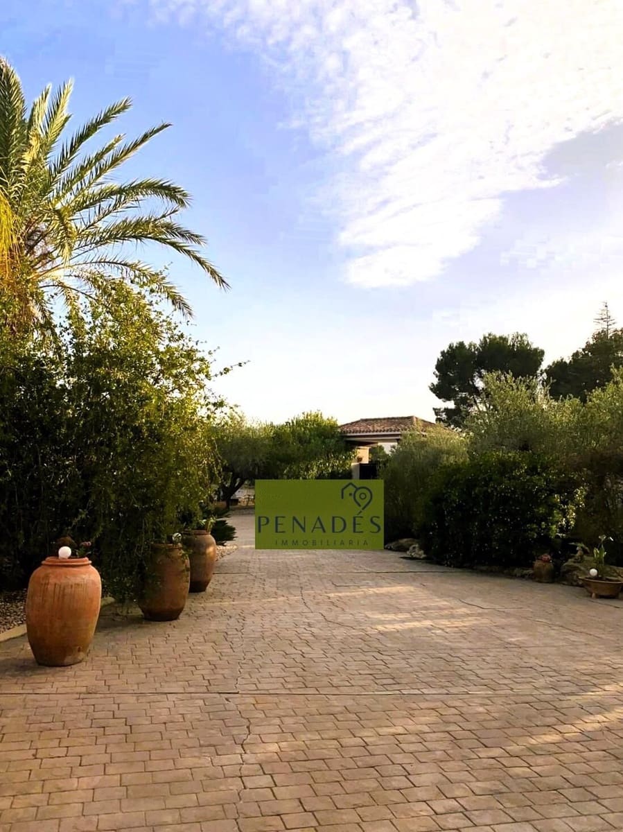 4 soveværelse Villa til salg i Ontinyent med garage - € 490.000 (Ref: 8675887)