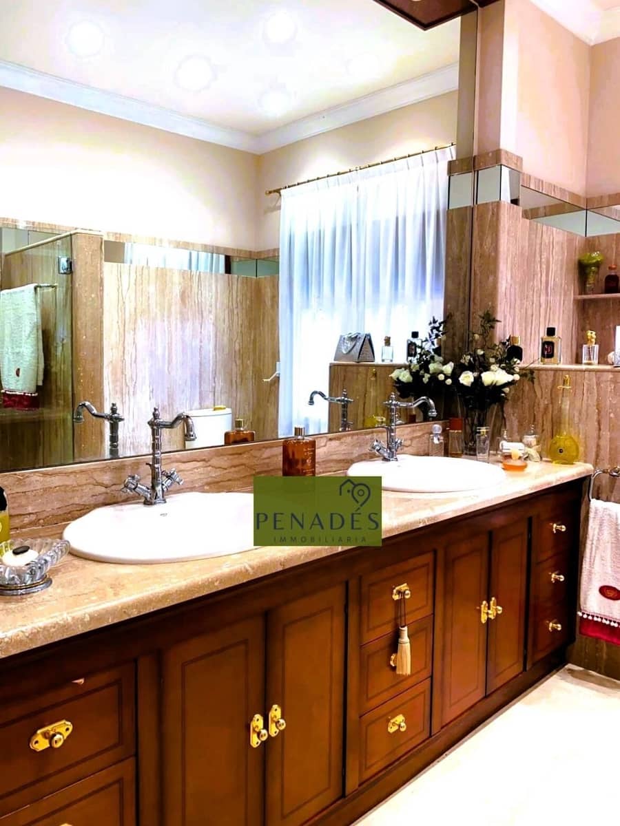 4 soveværelse Villa til salg i Ontinyent med garage - € 490.000 (Ref: 8675887)