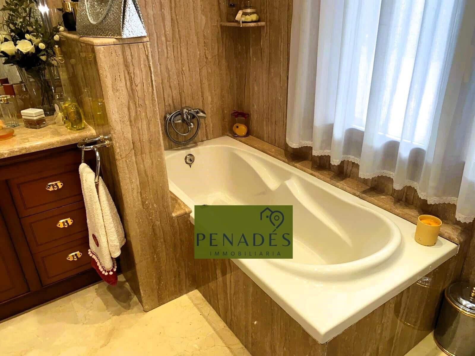 4 soveværelse Villa til salg i Ontinyent med garage - € 490.000 (Ref: 8675887)