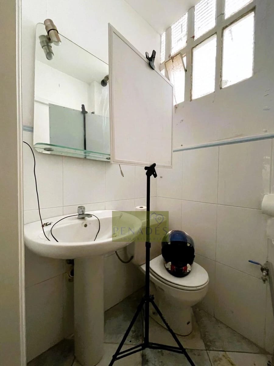 Commercial for sale in Ontinyent - € 120,000 (Ref: 8698205)