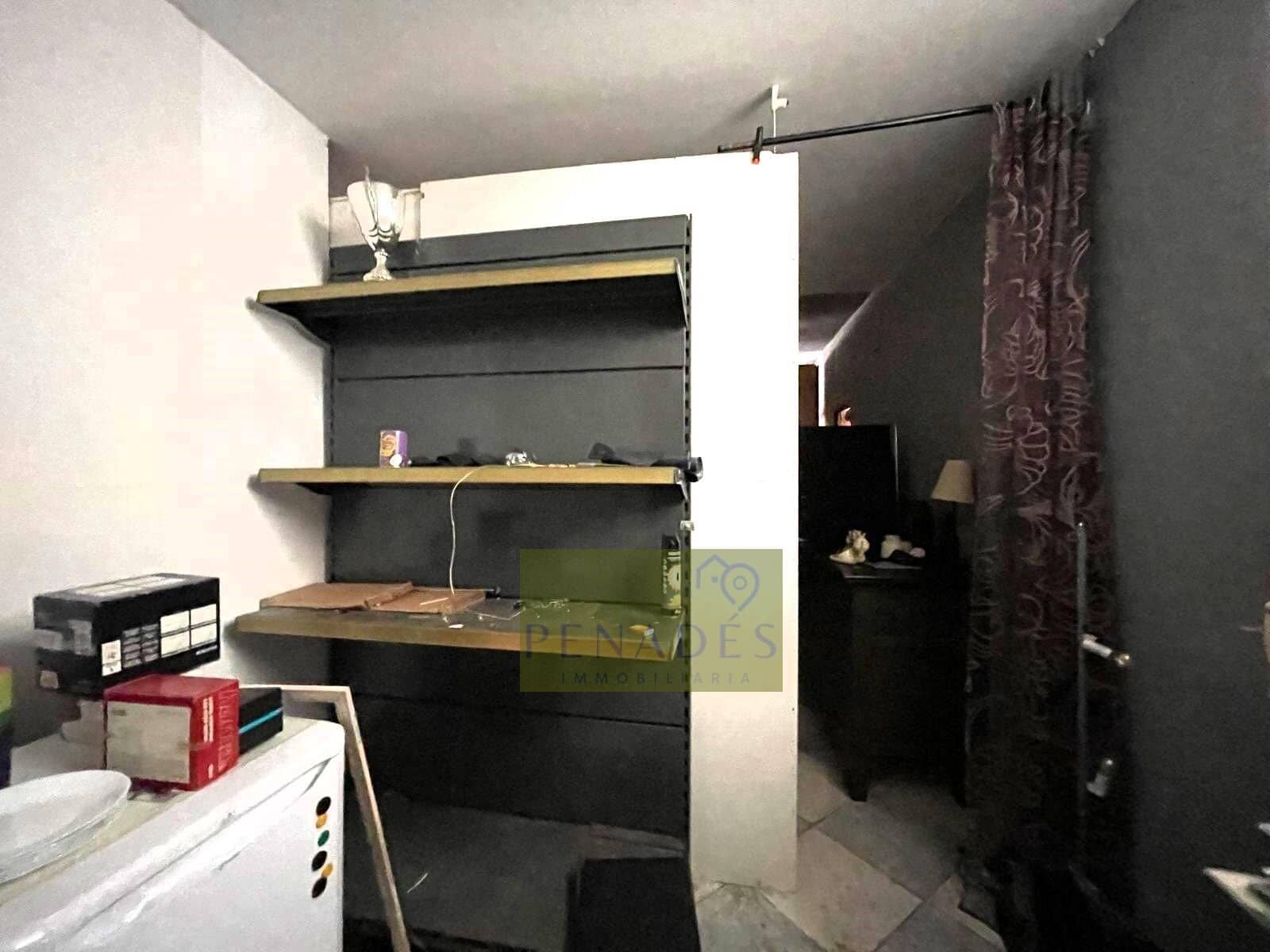 Commercial for sale in Ontinyent - € 120,000 (Ref: 8698205)