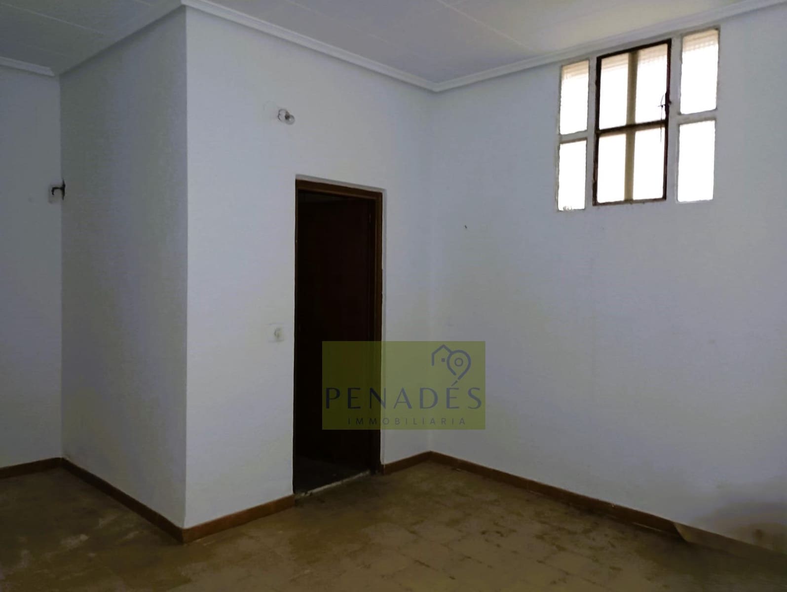 Erhverv til leje i Ontinyent - € 400 (Ref: 8836692)