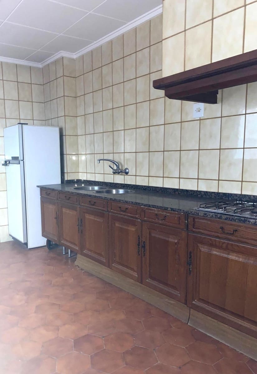 6 bedroom Townhouse for sale in Ontinyent - € 125,000 (Ref: 8836693)