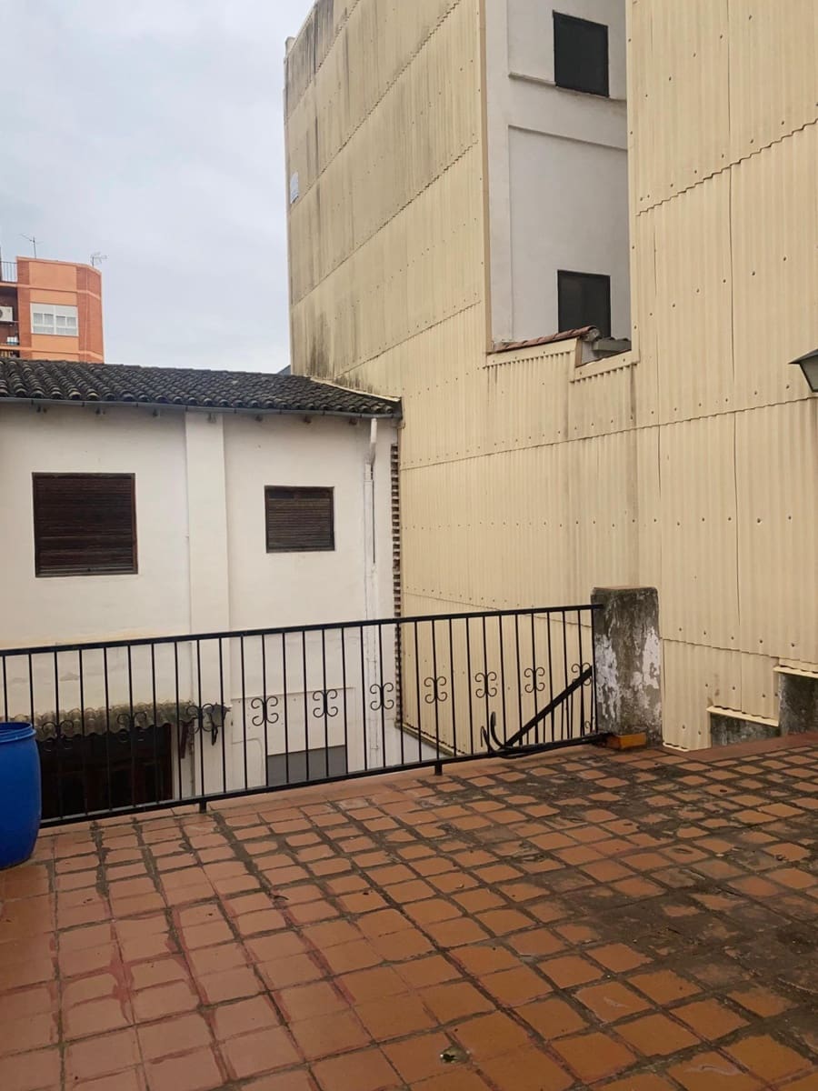 6 bedroom Townhouse for sale in Ontinyent - € 125,000 (Ref: 8836693)