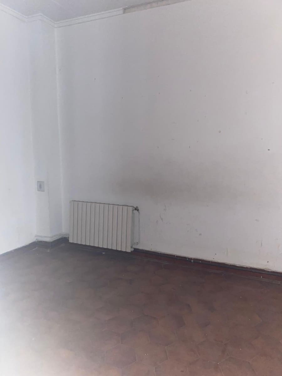 6 bedroom Townhouse for sale in Ontinyent - € 125,000 (Ref: 8836693)