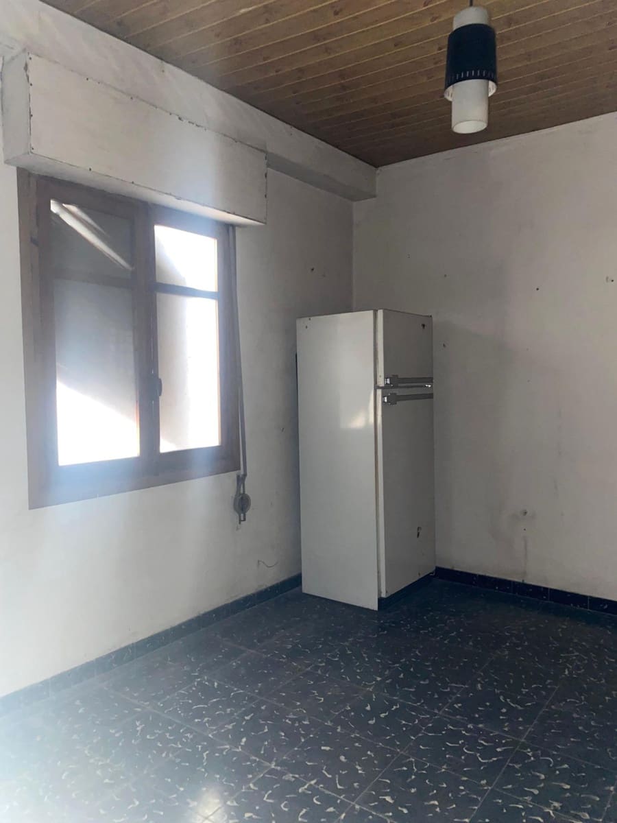 6 bedroom Townhouse for sale in Ontinyent - € 125,000 (Ref: 8836693)