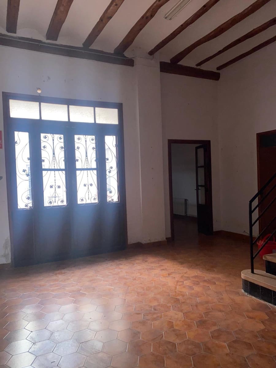 6 bedroom Townhouse for sale in Ontinyent - € 125,000 (Ref: 8836693)