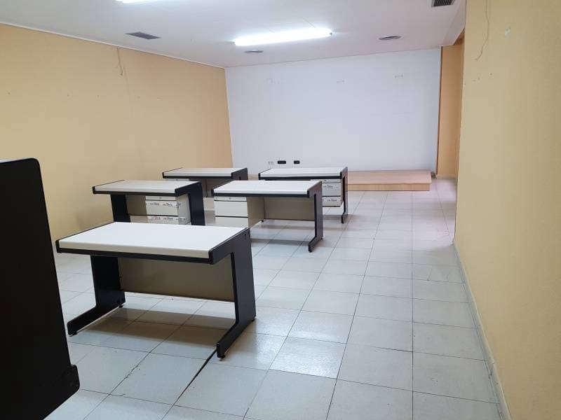 Commercial for sale in Ontinyent - € 135,000 (Ref: 8867379)