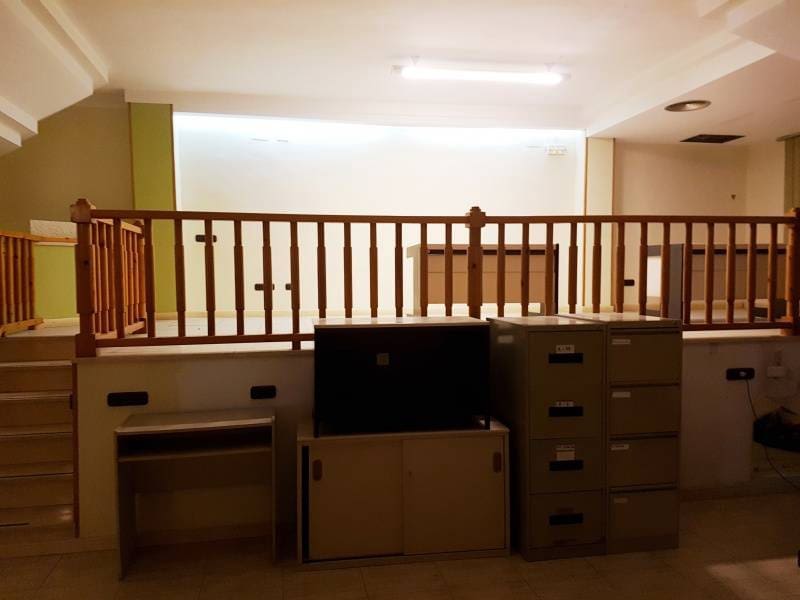 Commercial for sale in Ontinyent - € 135,000 (Ref: 8867379)