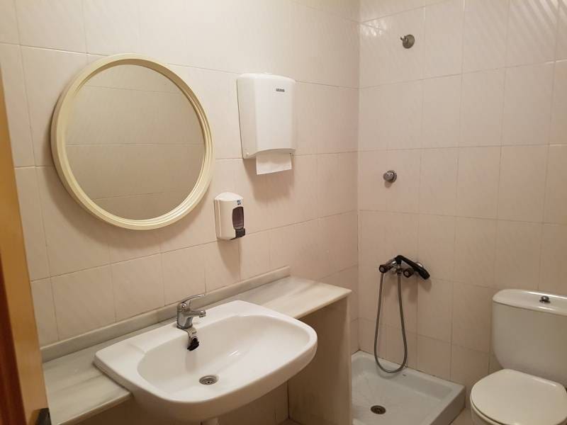 Commercial for sale in Ontinyent - € 135,000 (Ref: 8867379)