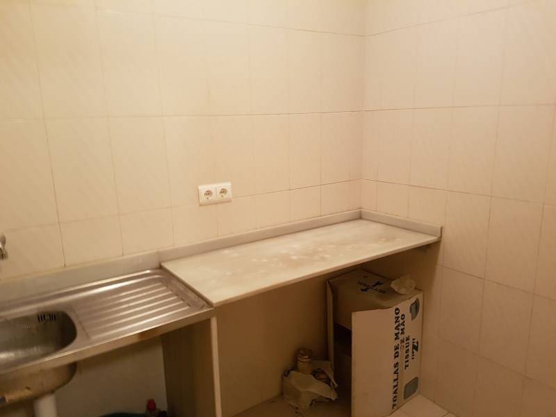 Commercial for sale in Ontinyent - € 135,000 (Ref: 8867379)