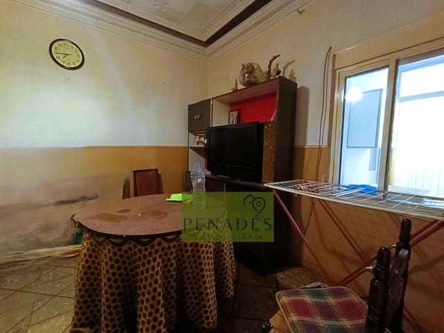 4 slaapkamer Appartement te koop in Ontinyent - € 69.900 (Ref: 8935032)