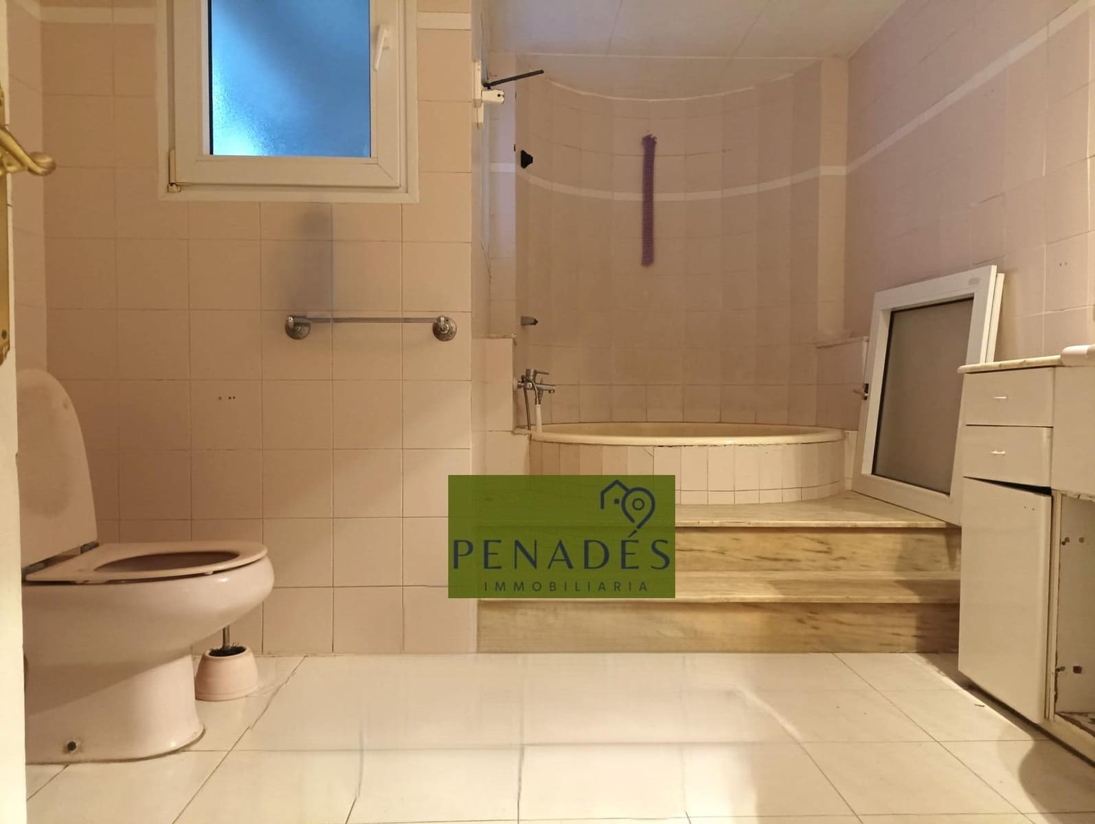 Piso de 3 habitaciones en Ontinyent en venta - 100.000 € (Ref: 8988330)