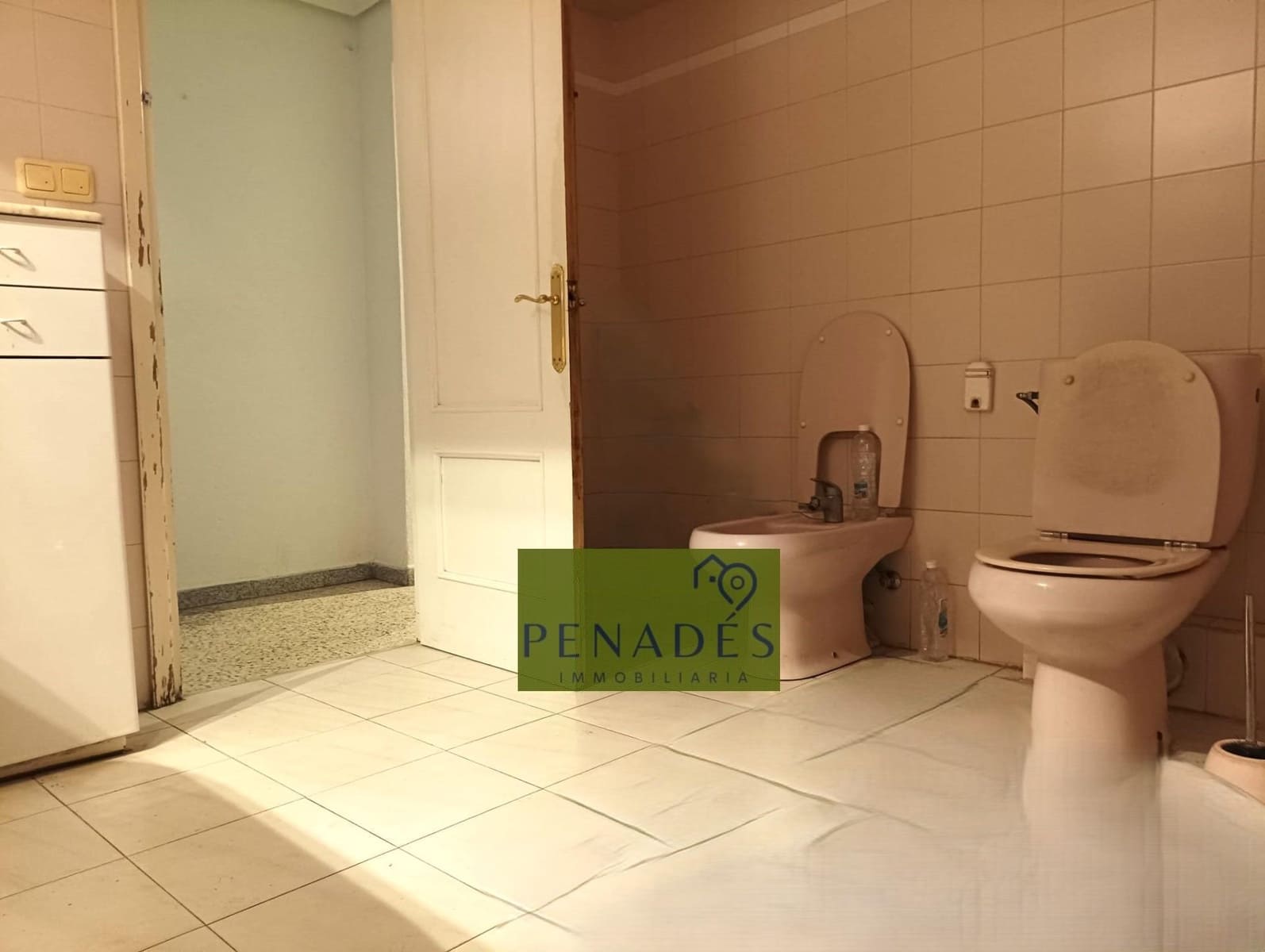 Piso de 3 habitaciones en Ontinyent en venta - 100.000 € (Ref: 8988330)