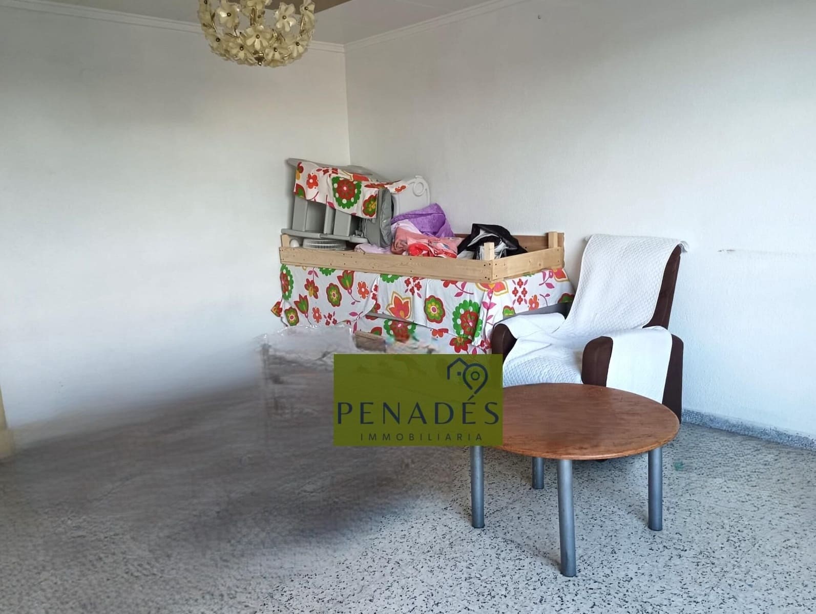 Piso de 3 habitaciones en Ontinyent en venta - 100.000 € (Ref: 8988330)