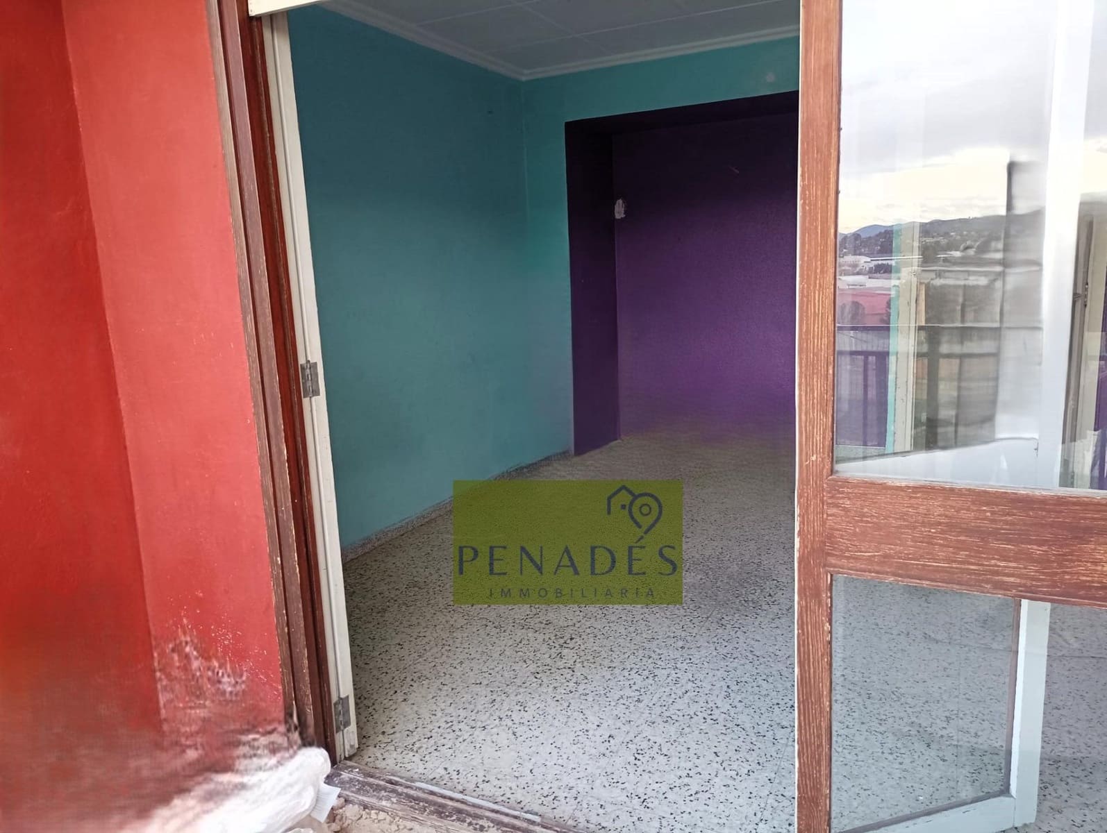Piso de 3 habitaciones en Ontinyent en venta - 100.000 € (Ref: 8988330)