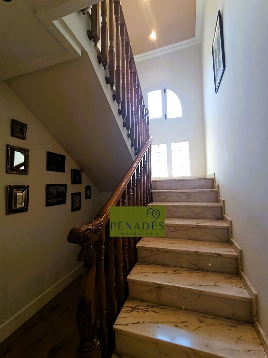 4 sypialnia Willa na sprzedaż w Ontinyent z basenem garażem - 690 000 € (Ref: 9020760)