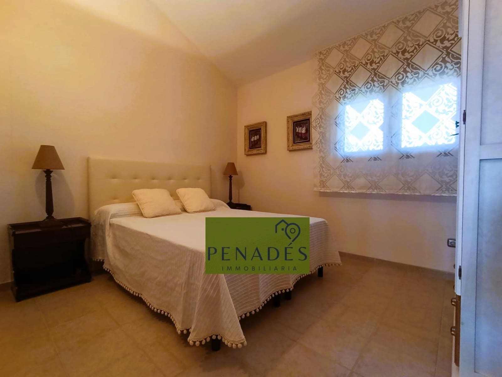 4 sypialnia Willa na sprzedaż w Ontinyent z basenem garażem - 690 000 € (Ref: 9020760)