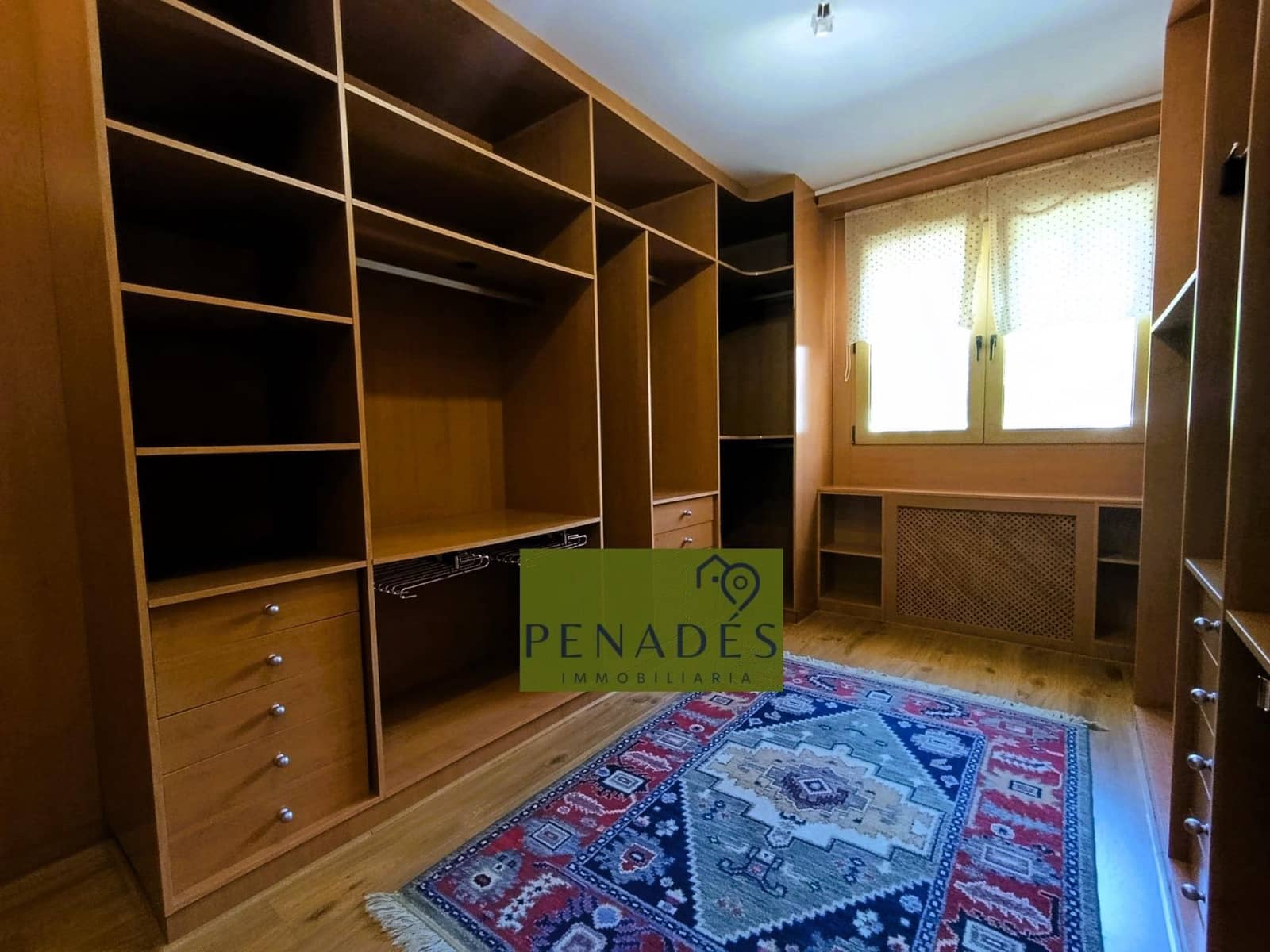 4 sypialnia Willa na sprzedaż w Ontinyent z basenem garażem - 690 000 € (Ref: 9020760)