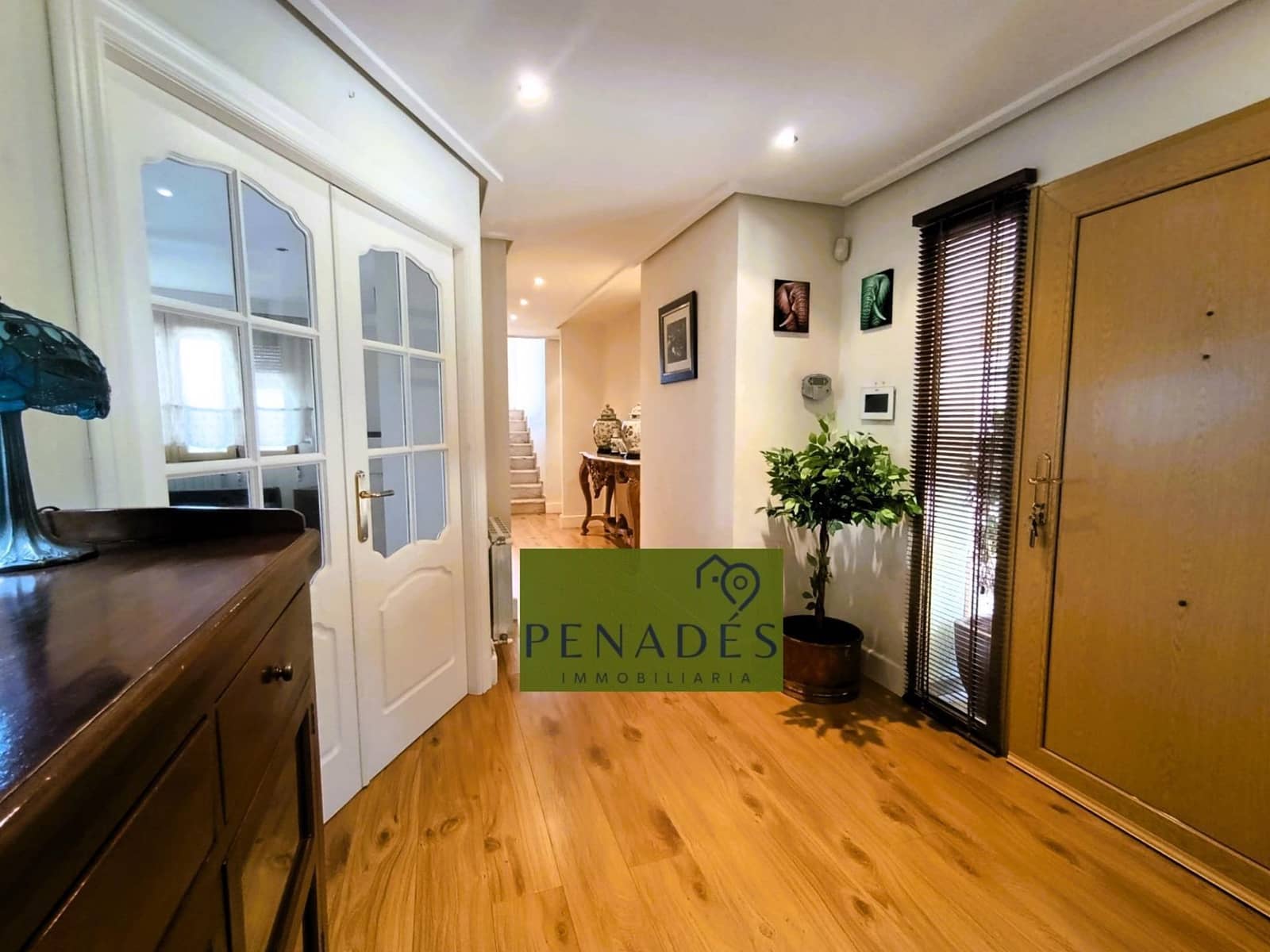 4 sypialnia Willa na sprzedaż w Ontinyent z basenem garażem - 690 000 € (Ref: 9020760)