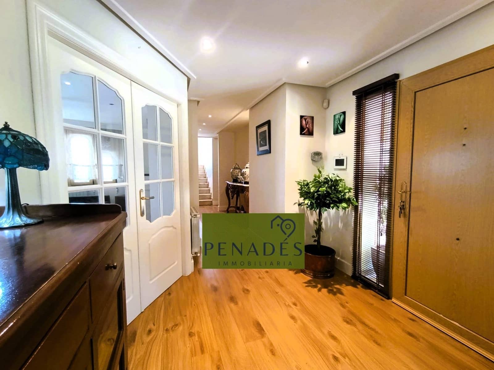 4 sypialnia Willa na sprzedaż w Ontinyent z basenem garażem - 690 000 € (Ref: 9020760)