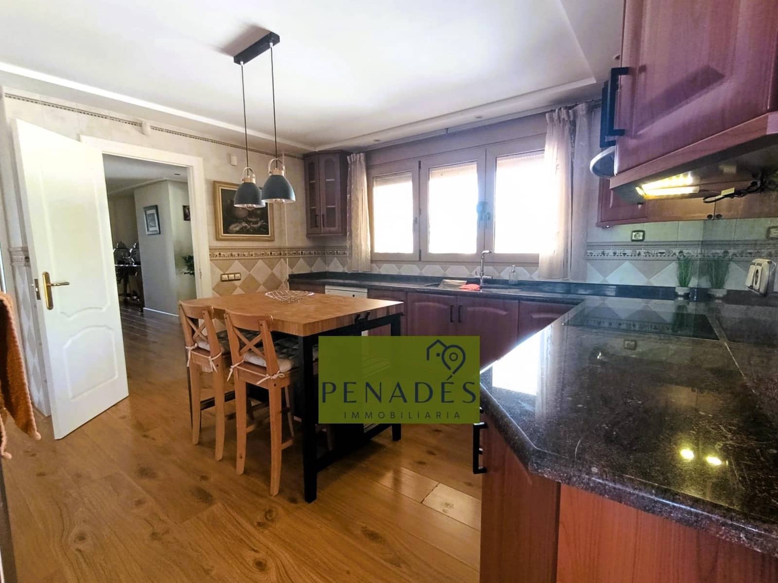 4 sypialnia Willa na sprzedaż w Ontinyent z basenem garażem - 690 000 € (Ref: 9020760)