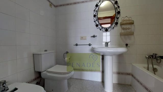 4 soveværelse Lejlighed til salg i Ontinyent med garage - € 150.000 (Ref: 9020761)