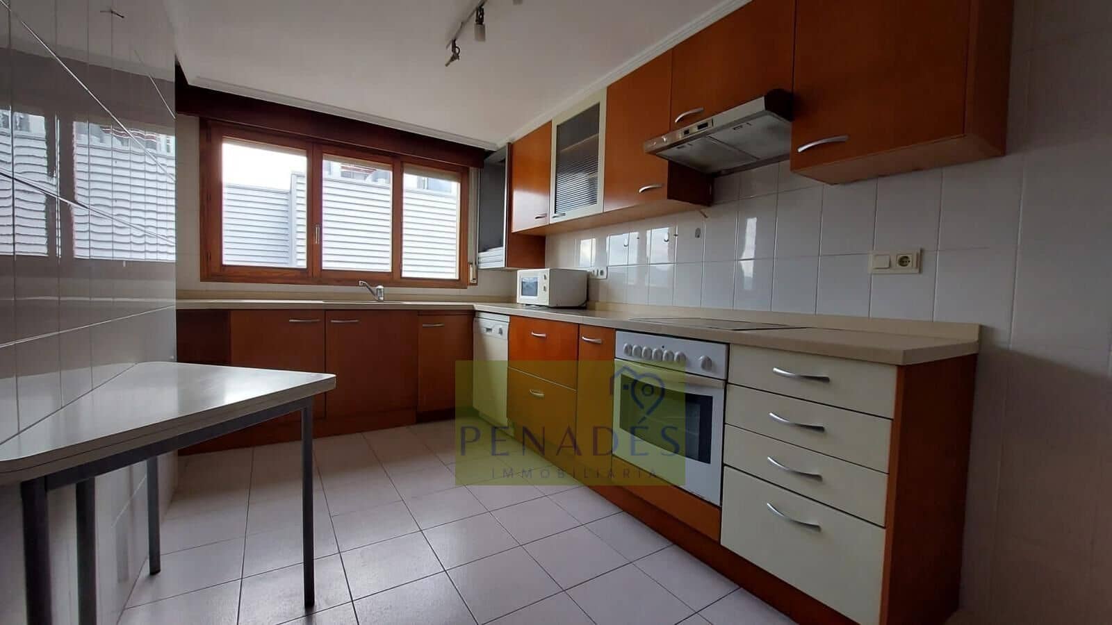 4 chambre Appartement à vendre à Ontinyent avec garage - 150 000 € (Ref: 9020761)