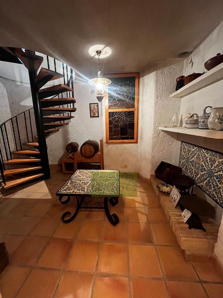 5 sypialnia Willa na sprzedaż w Ontinyent z basenem - 620 000 € (Ref: 9029795)