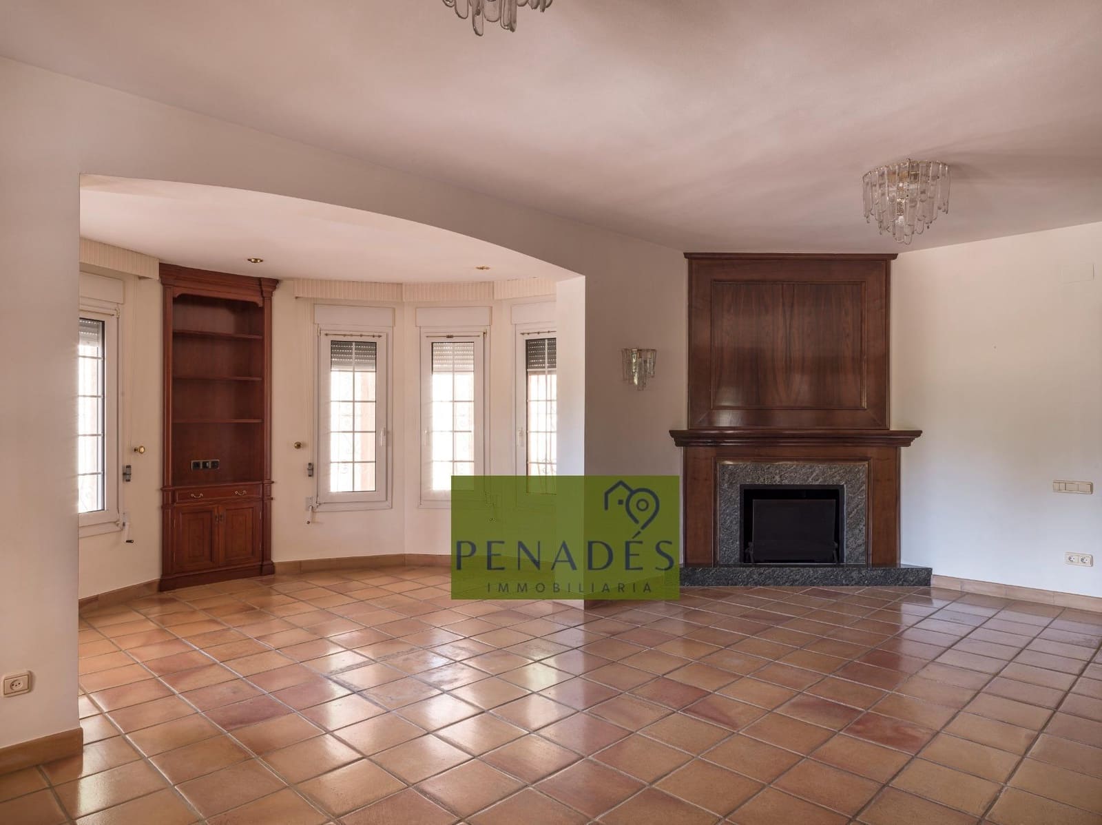 5 sypialnia Willa na sprzedaż w Ontinyent z basenem - 620 000 € (Ref: 9029795)