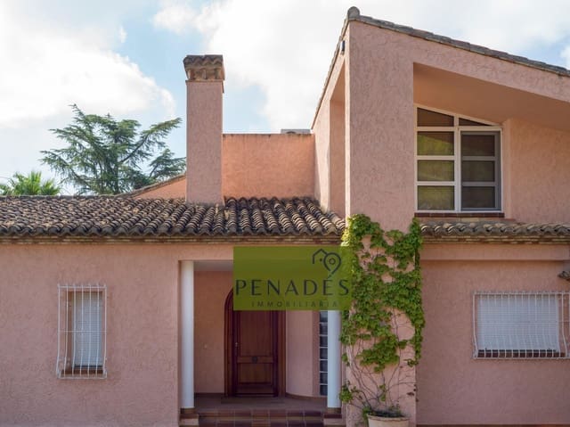 5 soverom Villa til salgs i Ontinyent med svømmebasseng - € 620 000 (Ref: 9029795)