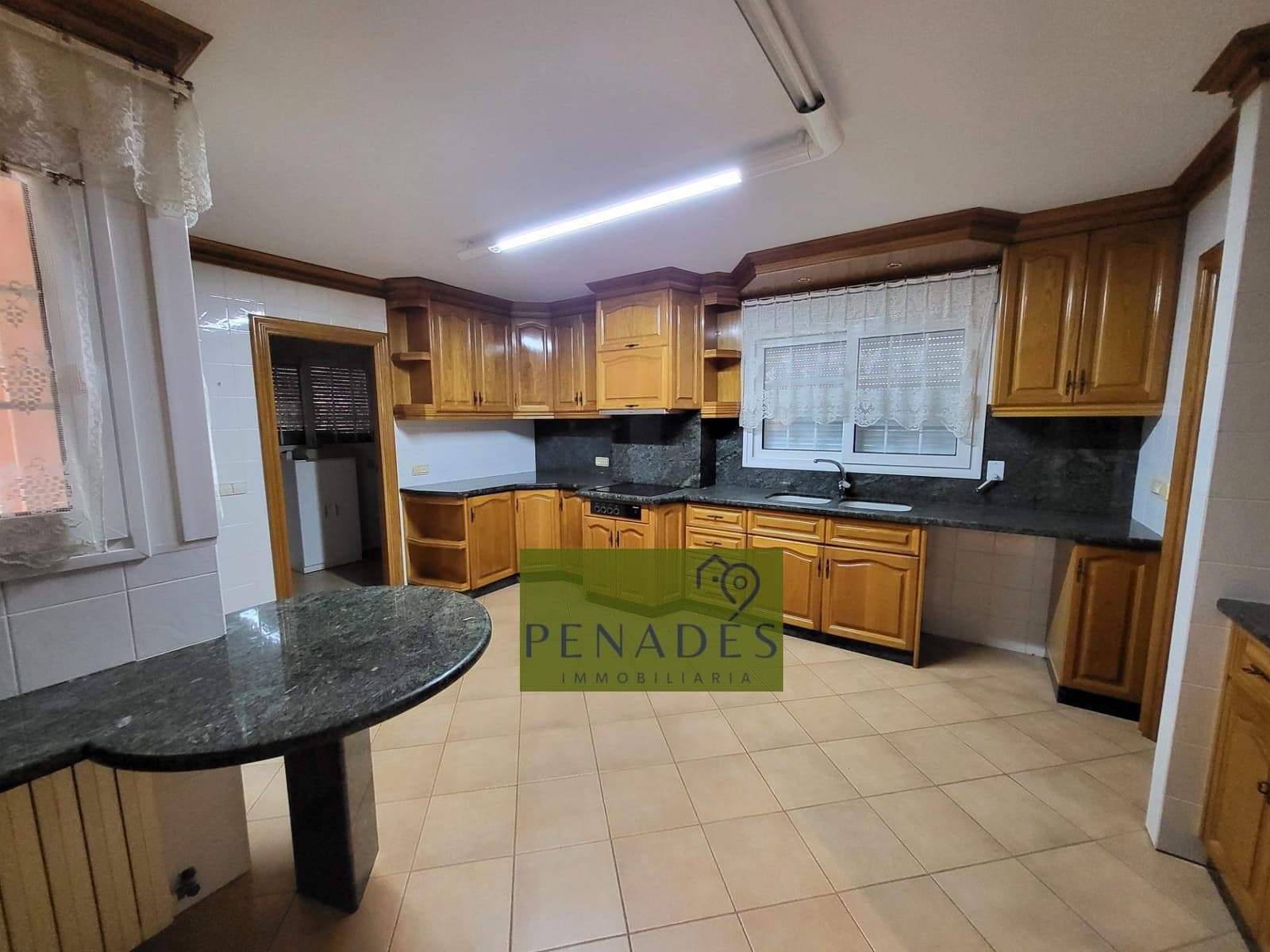 5 sypialnia Willa na sprzedaż w Ontinyent z basenem - 620 000 € (Ref: 9029795)