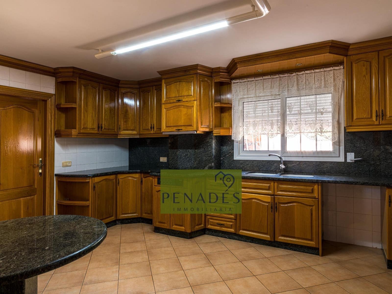 5 sypialnia Willa na sprzedaż w Ontinyent z basenem - 620 000 € (Ref: 9029795)