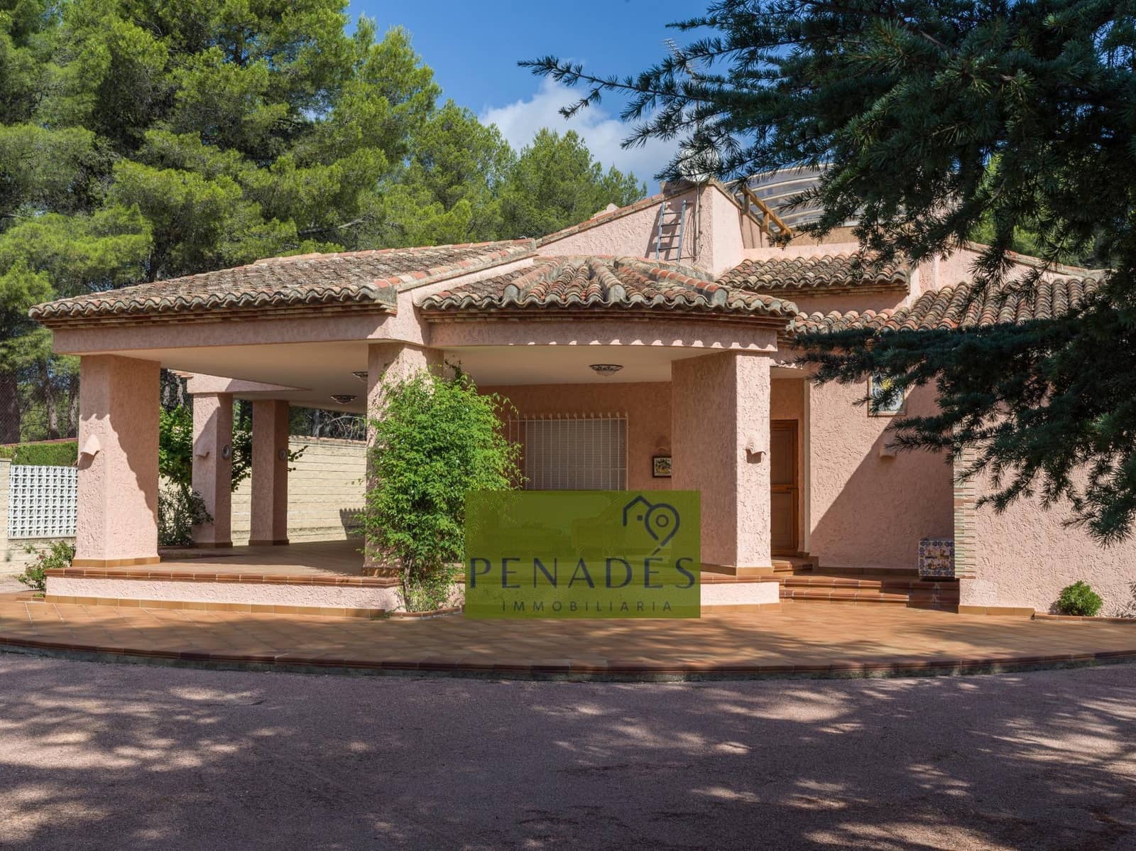 5 sypialnia Willa na sprzedaż w Ontinyent z basenem - 620 000 € (Ref: 9029795)