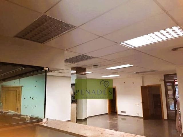 Commercial for sale in Ontinyent - € 80,000 (Ref: 9104831)