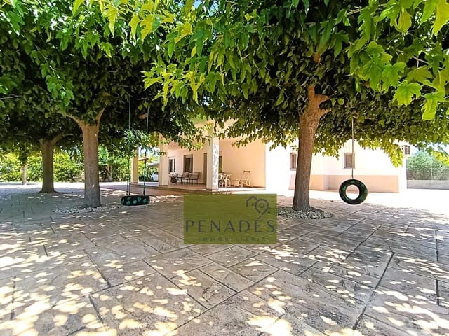 3 makuuhuone Huvila myytävänä paikassa Ontinyent mukana 
autotalli - 370 000 € (Ref: 9116316)