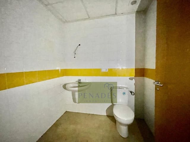 Comercial para venda em Ontinyent - 150 000 € (Ref: 9118924)